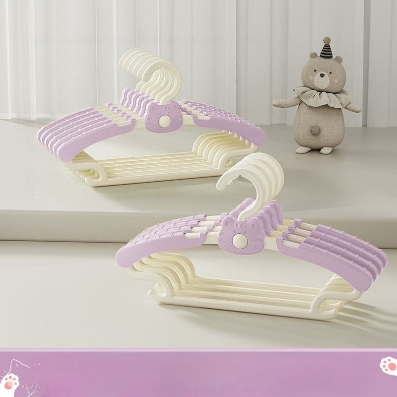 10 قطع من علاقات الملابس القاب - مراجعة Baby Nursery Hangers وسعره