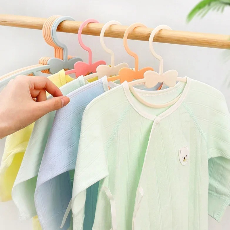 10 قطع من شماعات ملابس الأطفال - مراجعة Baby Nursery Hangers وسعره
