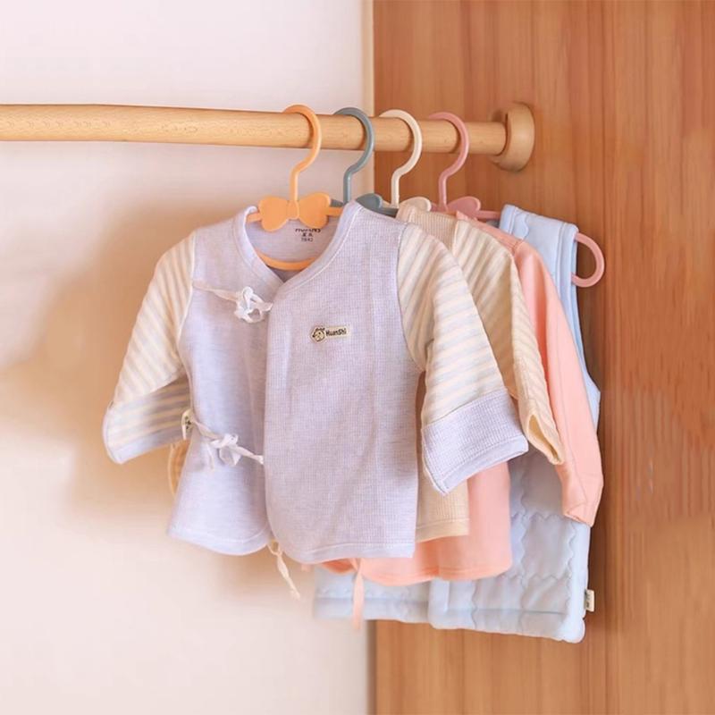 12 قطعة من علاقات ملابس الأطفا - مراجعة Baby Nursery Hangers وسعره